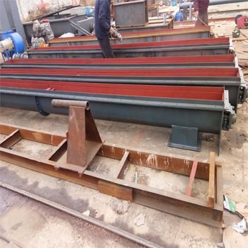 U型螺旋输送机 原理、应用与配件制造